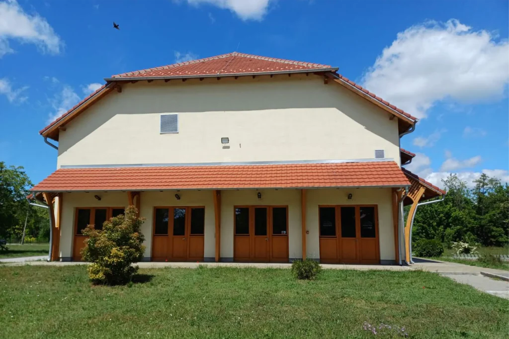 palic javni objekat dom kulture 5